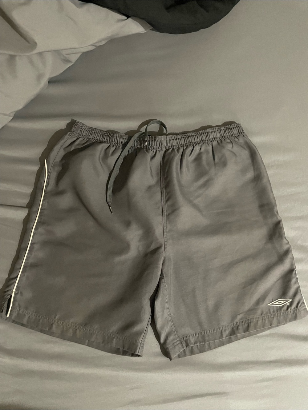 Vintage early 2000’s Umbro Men's Gray Athletic Shorts